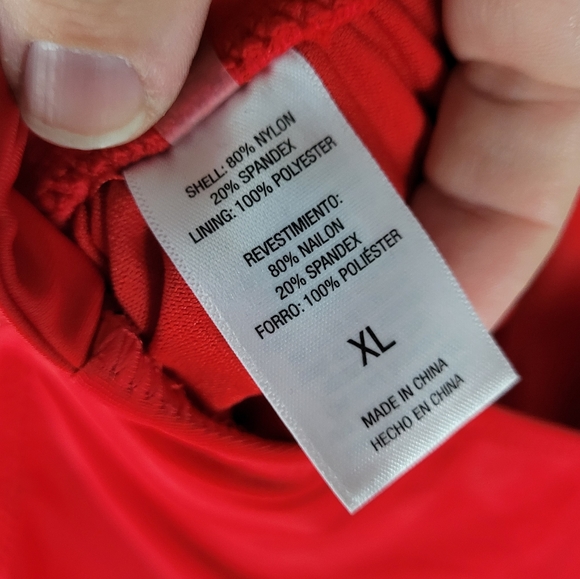 SHADE & SHORE | cutout shelf bra one piece swim bathing suit - Picture 6 of 6